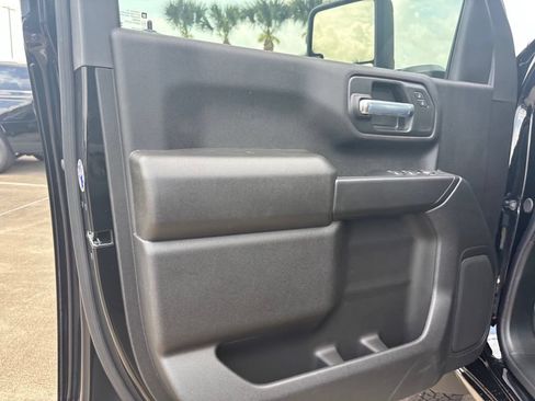 New 2026 Chevrolet Silverado 2500 Custom w/ Custom Blackout Package AWD/4WD image 32