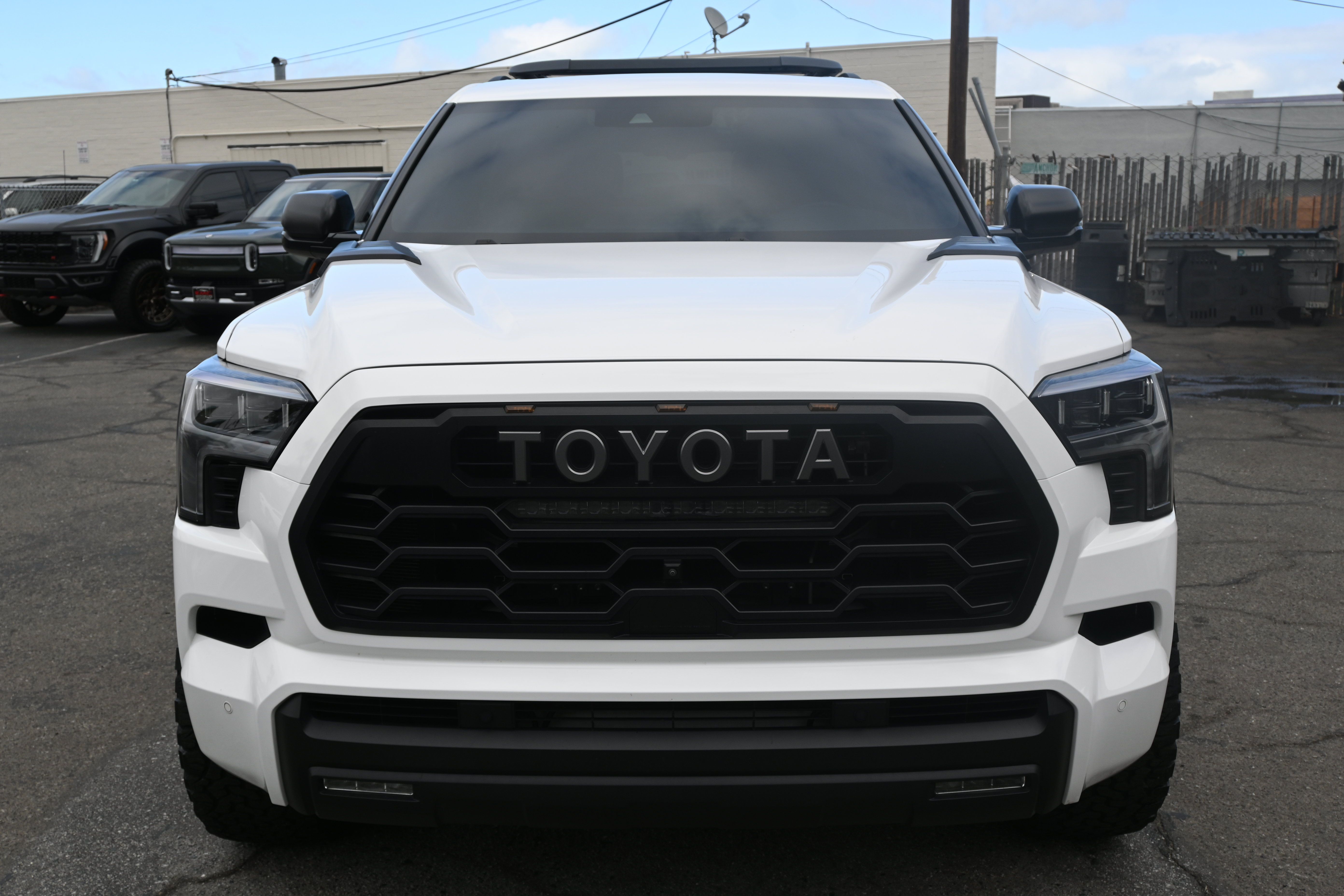 Used 2024 Toyota Sequoia TRD Pro AWD/4WD image 4