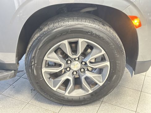 Used 2022 Chevrolet Tahoe LT w/ LT Signature Package image 19
