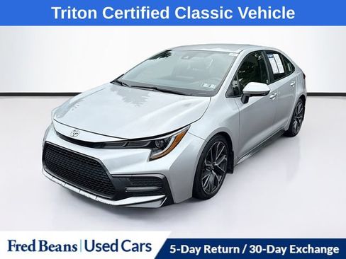 Used 2022 Toyota Corolla SE FWD image 3