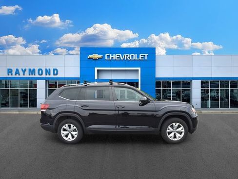 Used 2019 Volkswagen Atlas SE w/ Towing Package AWD/4WD image 2