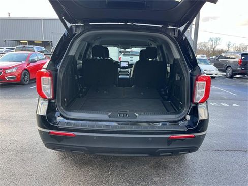 Used 2023 Ford Explorer XLT image 12