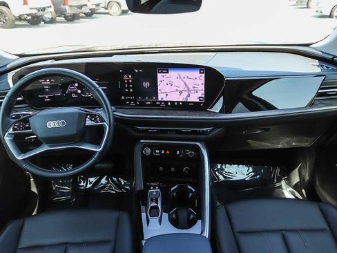 Used 2025 Audi Q5 Premium w/ Convenience Package AWD/4WD image 16