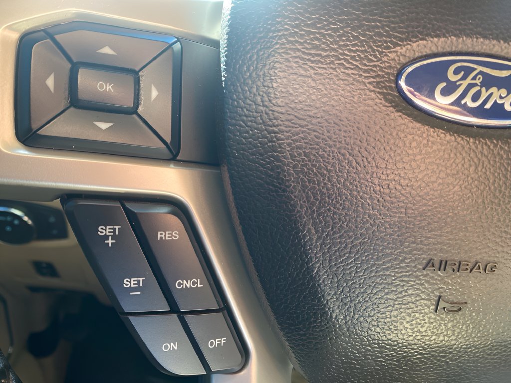 Used 2021 Ford F250 Lariat w/ Lariat Value Package AWD/4WD image 17