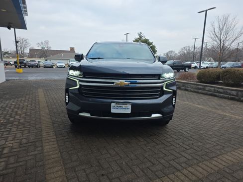 Used 2021 Chevrolet Suburban LT image 9