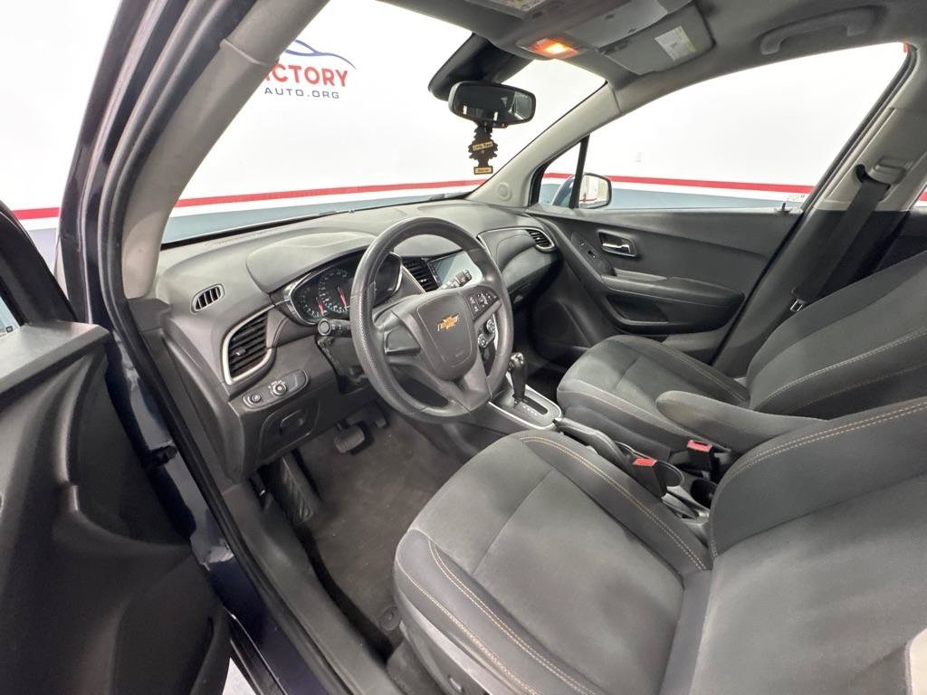 Used 2019 Chevrolet Trax LS FWD image 10