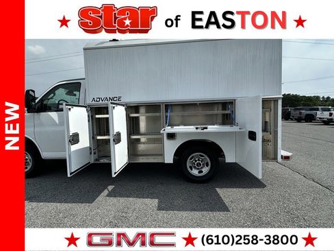New 2025 GMC Savana 3500 1WT w/ Power Convenience Package image 17