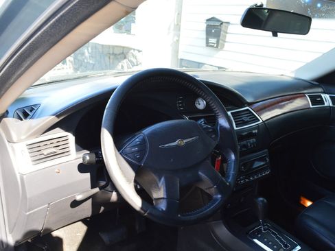 Used 2005 Chrysler Pacifica Touring w/ Comfort Convenience Group image 34