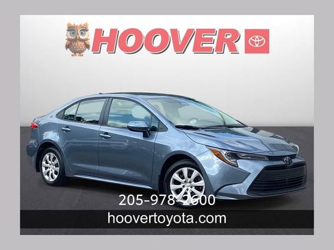 Used 2025 Toyota Corolla LE FWD image 1