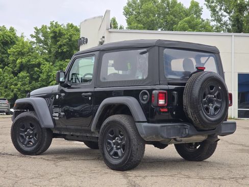 Used 2020 Jeep Wrangler Sport AWD/4WD image 13