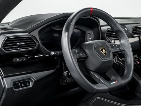 Used 2024 Lamborghini Urus S image 14