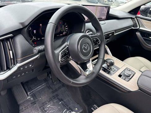 Certified 2025 MAZDA CX-90 Plug-In Hybrid w/Premium Sport image 29