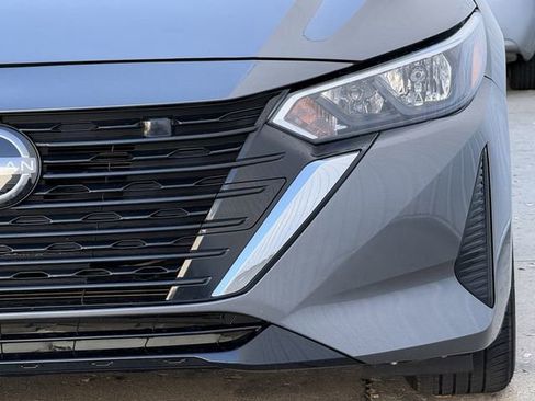 Used 2024 Nissan Sentra SV image 9