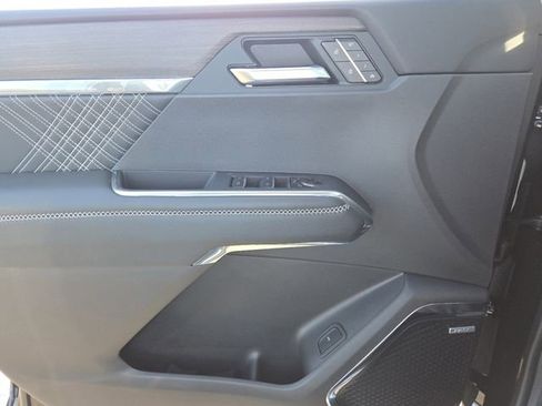 New 2026 GMC Acadia Denali w/ Super Cruise Package image 30