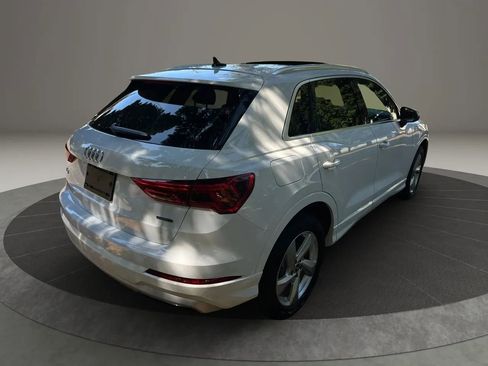 Used 2021 Audi Q3 2.0T Premium image 3