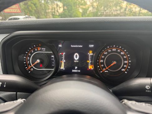 Used 2025 Jeep Gladiator Sport AWD/4WD image 20
