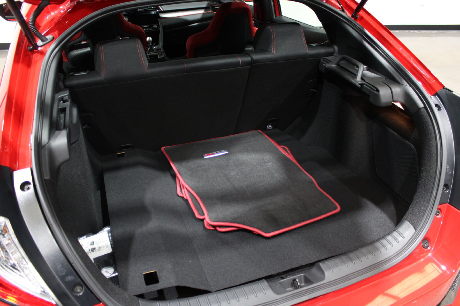 Used 2018 Honda Civic Type R image 16