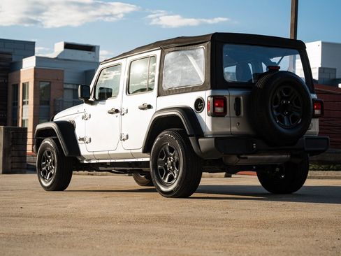 Used 2022 Jeep Wrangler Unlimited Sport image 5