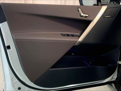 Certified 2024 BMW iX xDrive50 w/ Convenience Package image 21