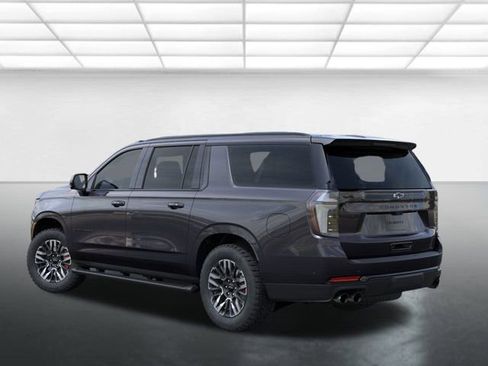 New 2026 Chevrolet Suburban Z71 w/ Z71 Off-Road Package image 3