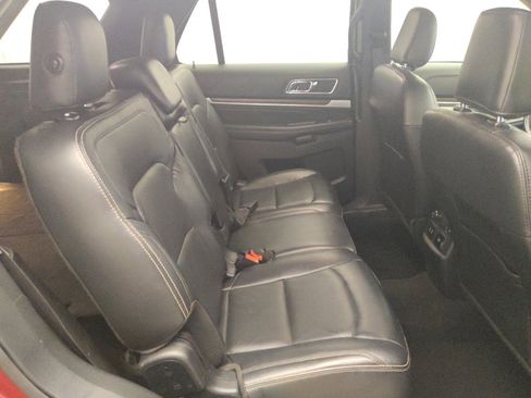 Used 2019 Ford Explorer Limited FWD image 19