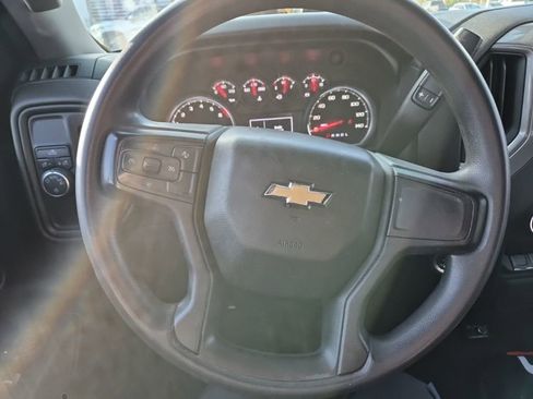 Used 2022 Chevrolet Silverado 1500 Custom image 3