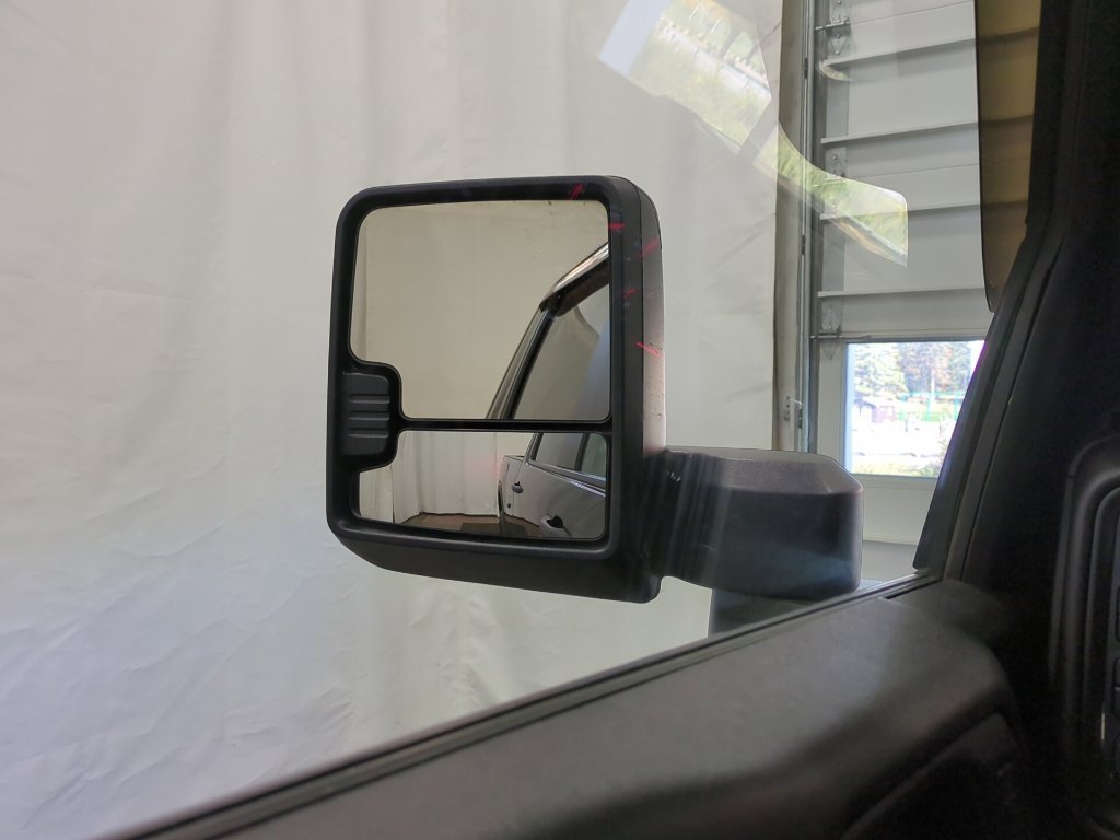 Used 2022 GMC Sierra 3500 Pro w/ Convenience Package AWD/4WD image 22