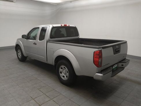 Used 2021 Nissan Frontier S RWD image 3