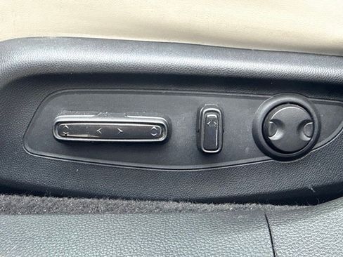 Used 2023 Honda Accord Touring image 14