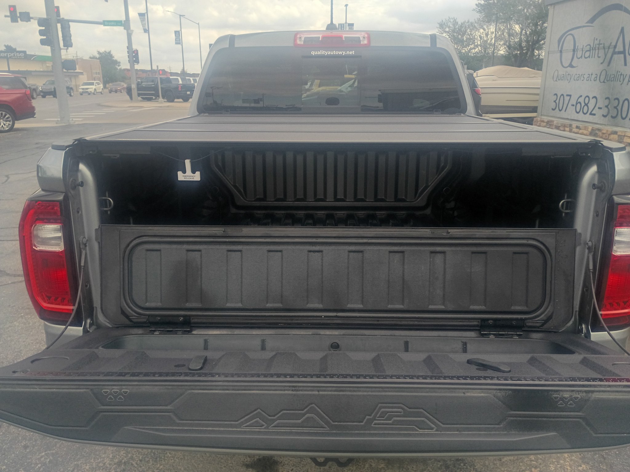 Used 2023 GMC Canyon AT4 w/ AT4 Premium Package AWD/4WD image 19