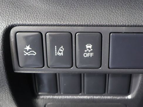 Used 2023 Mitsubishi Eclipse Cross LE image 32