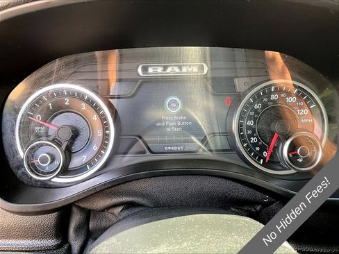 Used 2019 RAM 1500 Laramie AWD/4WD image 18