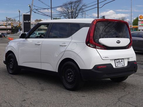 Used 2020 Kia Soul LX FWD image 6