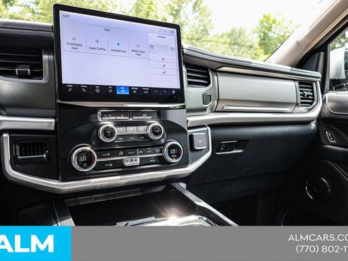Used 2024 Ford Expedition XLT RWD image 30