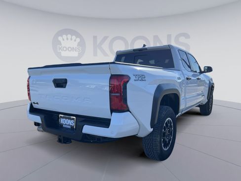 Used 2025 Toyota Tacoma TRD Off-Road image 7