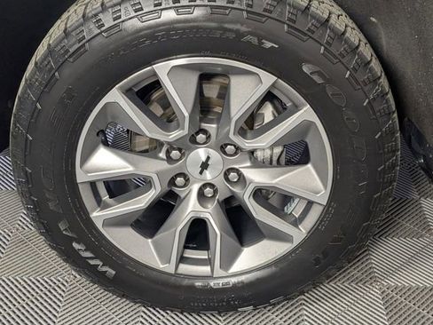 Certified 2022 Chevrolet Silverado 1500 RST image 8