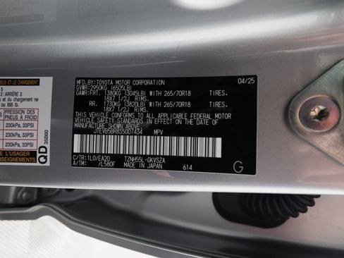 Used 2025 Toyota 4Runner TRD Off-Road image 39