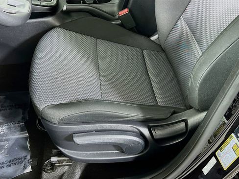 Used 2023 Kia Soul LX w/ LX Technology Package image 22