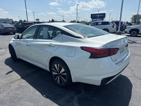 Used 2022 Nissan Altima 2.5 SV AWD/4WD image 11