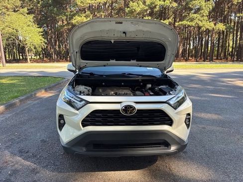 Used 2022 Toyota RAV4 XLE Premium FWD image 21