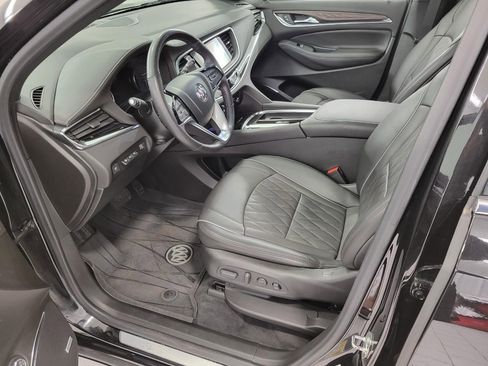 Used 2022 Buick Enclave Avenir w/ Avenir Technology Package AWD/4WD image 10