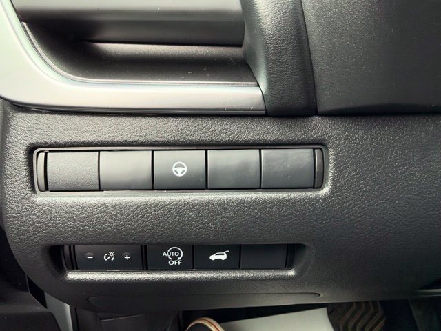 Used 2024 Nissan Rogue SV AWD/4WD image 25