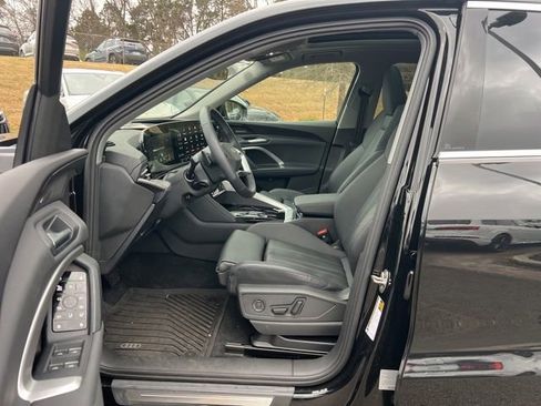 Certified 2025 Audi Q5 Premium Plus w/ Premium Plus image 25