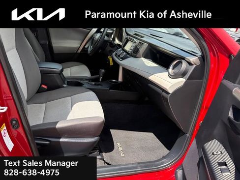 Used 2014 Toyota RAV4 LE FWD image 17