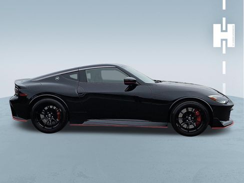Used 2024 Nissan Z NISMO w/ Floor Mat Package image 2
