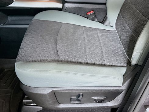 Used 2019 RAM 1500 Big Horn AWD/4WD image 19
