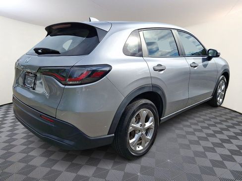 Used 2023 Honda HR-V LX image 7
