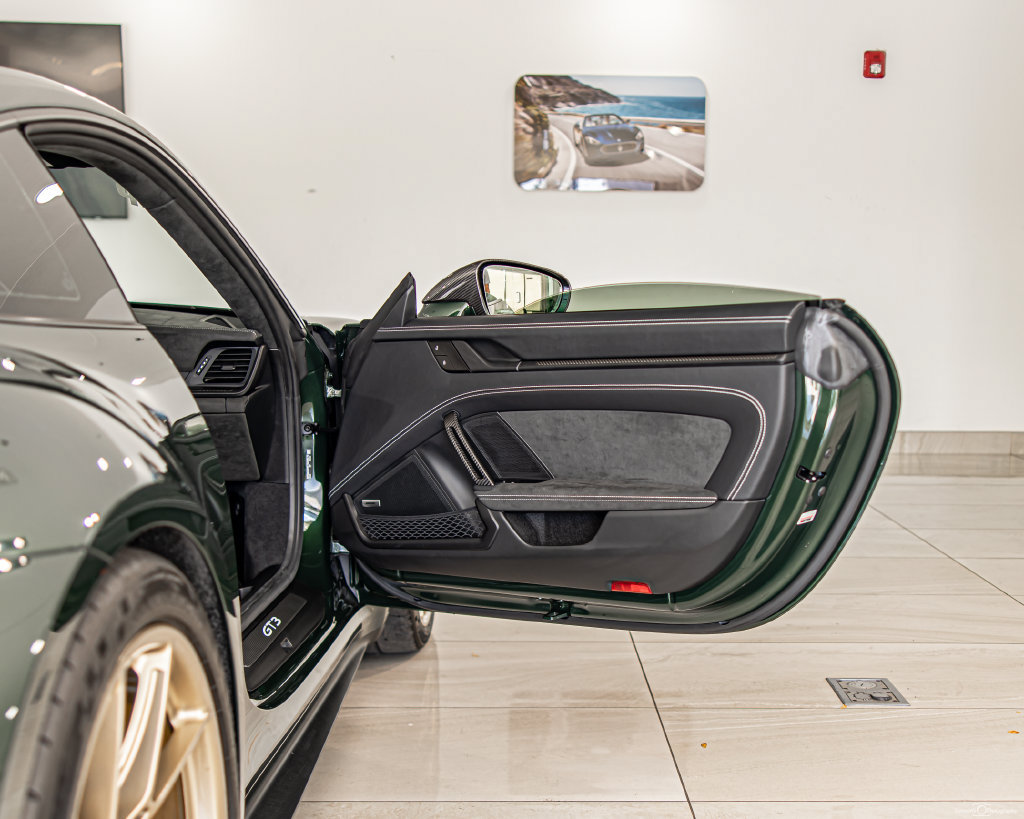 Used 2026 Porsche 911 GT3 w/ Weissach Package RWD image 37