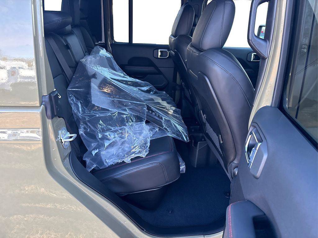 New 2026 Jeep Gladiator Rubicon AWD/4WD image 20