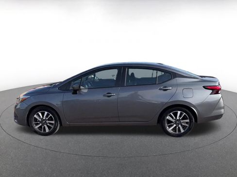 Used 2025 Nissan Versa SV FWD image 9